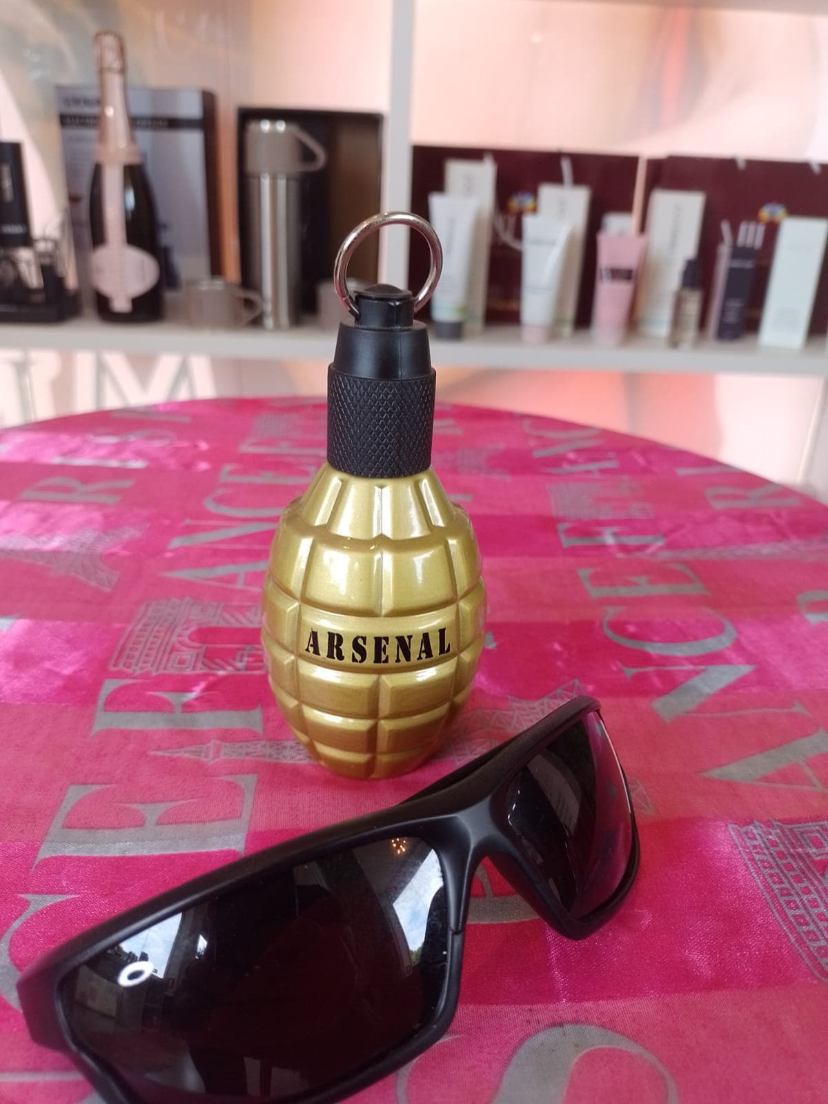 Kit Presente Perfume Arsenal e Óculos